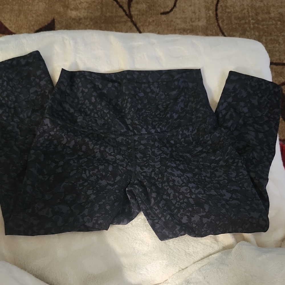 Lululemon Black Patterned Leggings